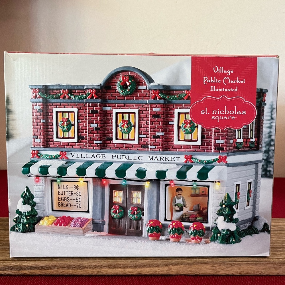 St. Nicholas Square Village Public Market Illuminated